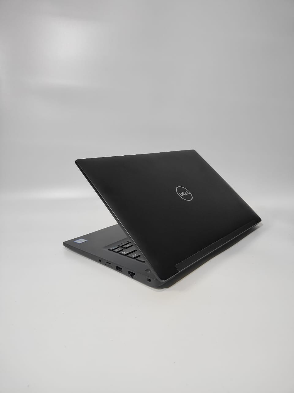 E7490